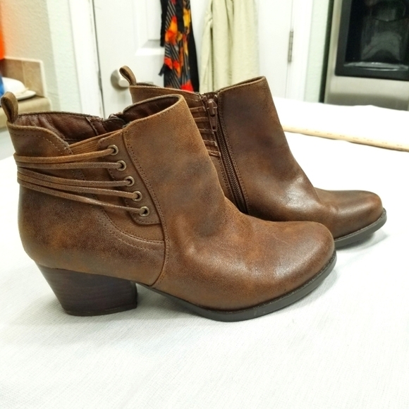 Baretraps Womens Leather Raewyn Heeled Ankle Boots Side Zip Brown Sz 8.5 M - Picture 1 of 14